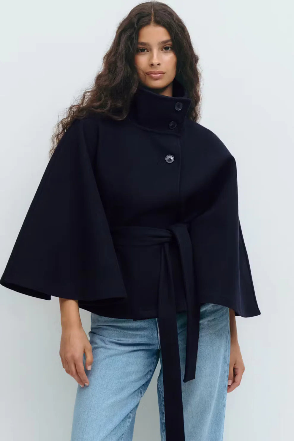 Sculptiss Belt Cape